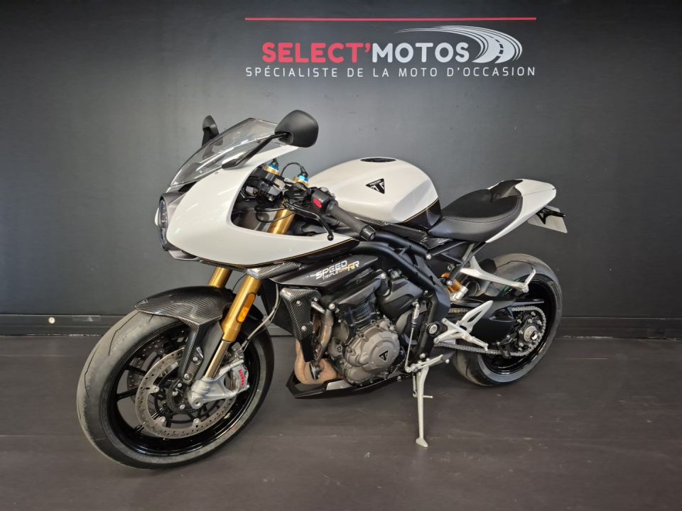 TRIUMPH SPEED TRIPLE 1200 RR 4