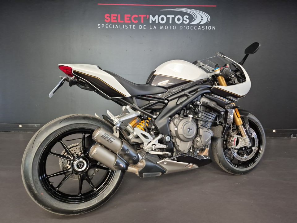 TRIUMPH SPEED TRIPLE 1200 RR 4