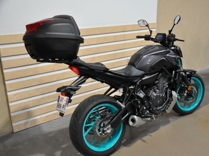 YAMAHA MT-07 (47.5CV) 4