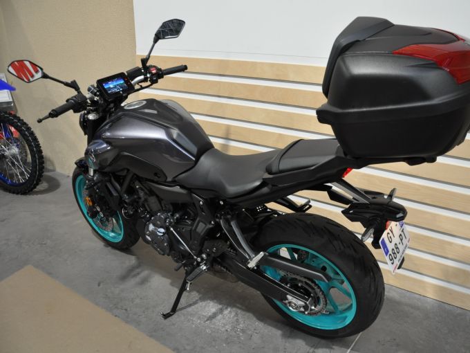 YAMAHA MT-07 (47.5CV) 4