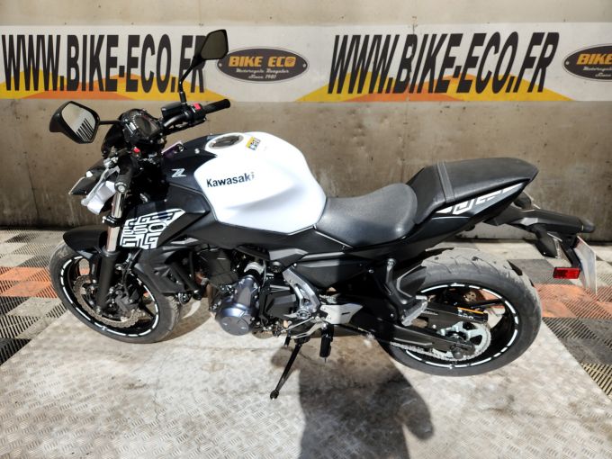 KAWASAKI Z 650 (47.5CV) 4