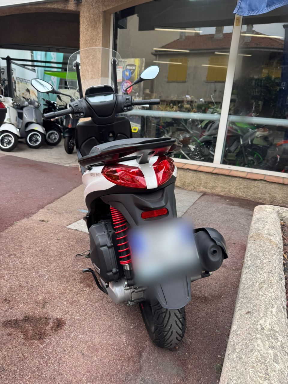 PIAGGIO Medley S 125 IGET ABS E5 4