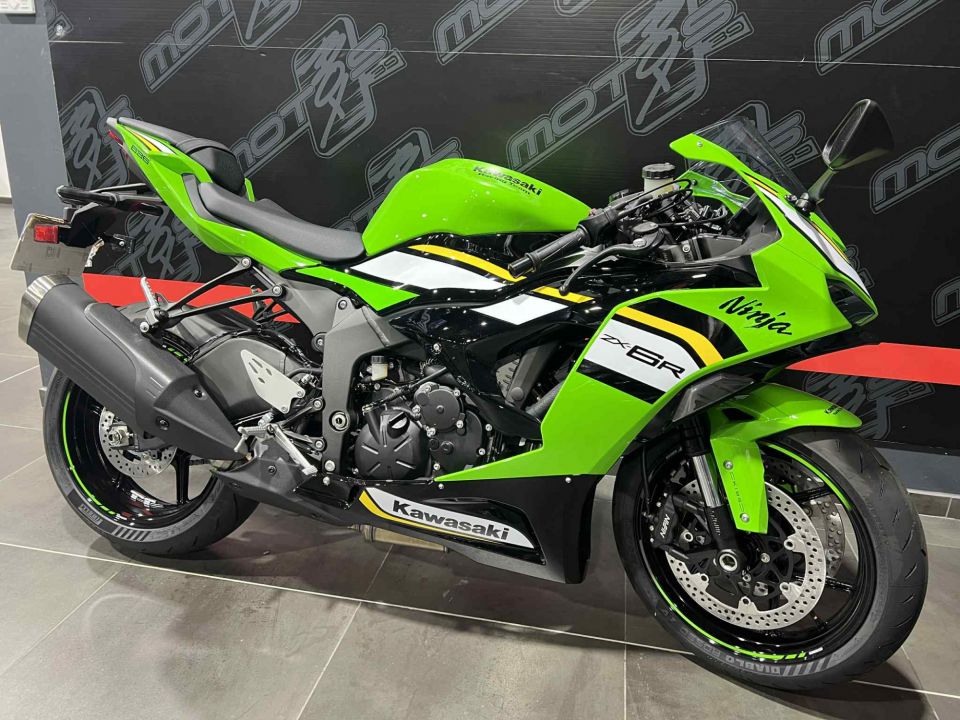KAWASAKI ZX-6RR 4