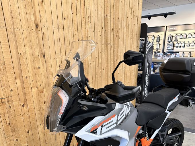 KTM 1290 SUPER ADVENTURE S 4