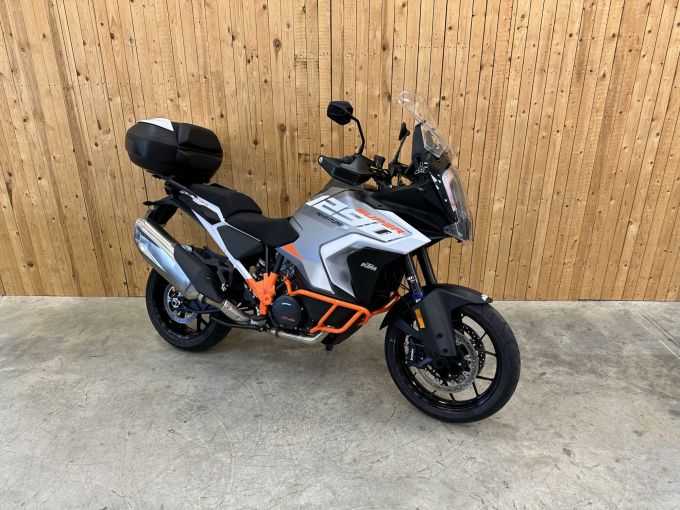 KTM 1290 SUPER ADVENTURE S 4