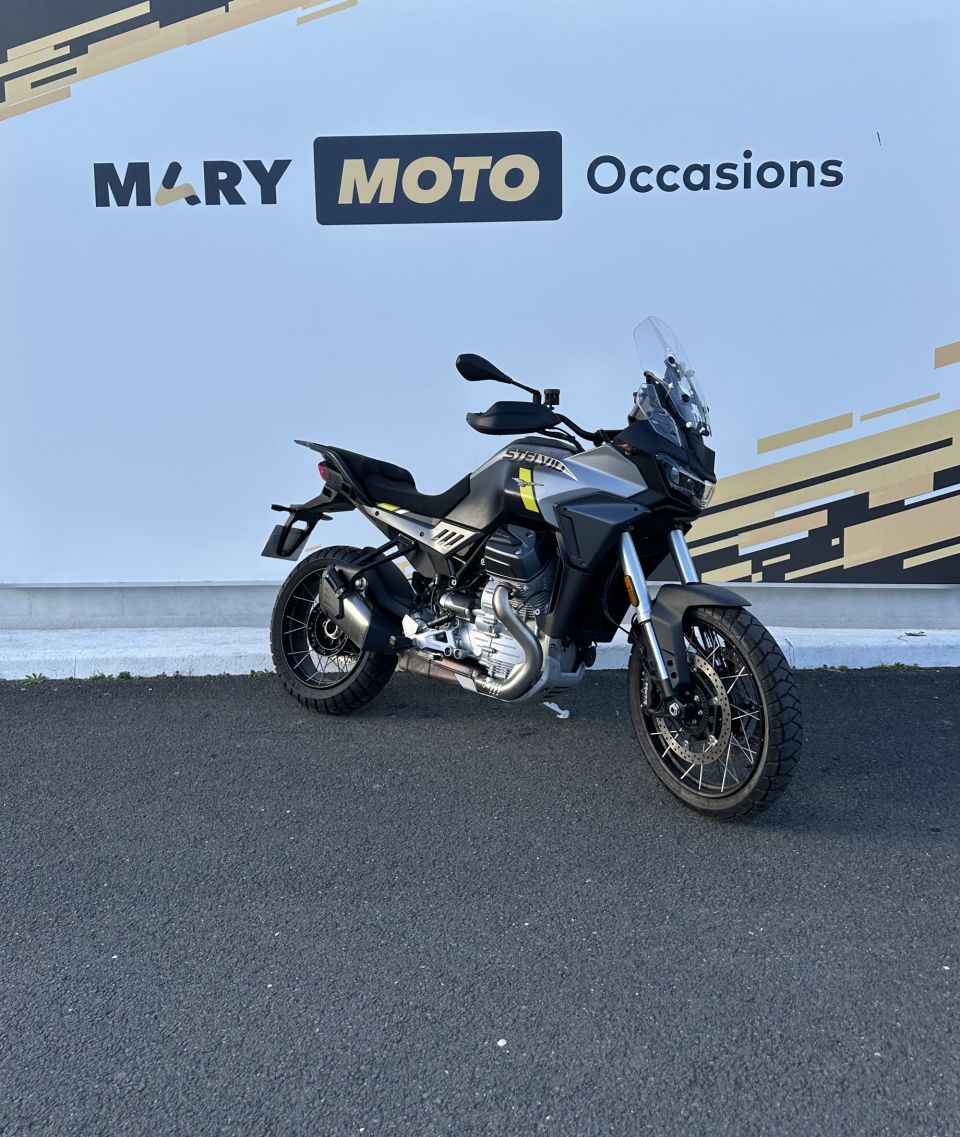 MOTO GUZZI STELVIO 4