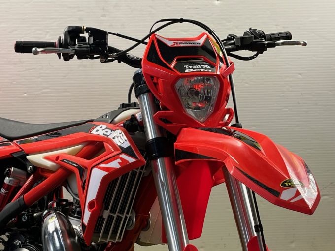BETA XTRAINER 300 4