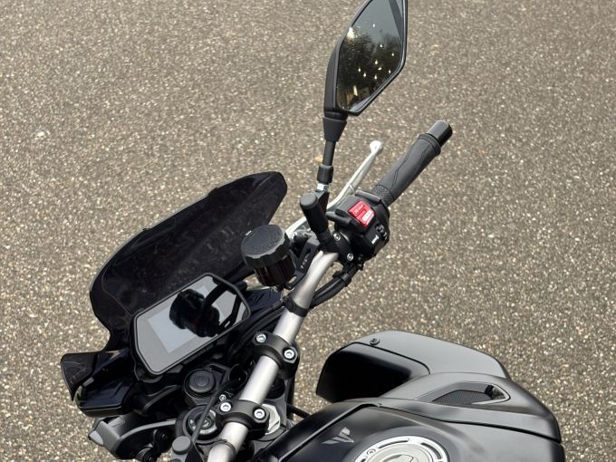 YAMAHA MT-10 4