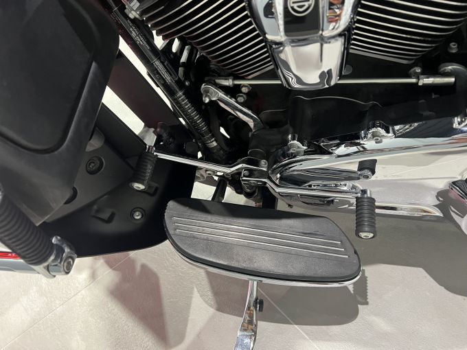 HARLEY-DAVIDSON TOURING STREET GLIDE 1745 SPECIAL 4