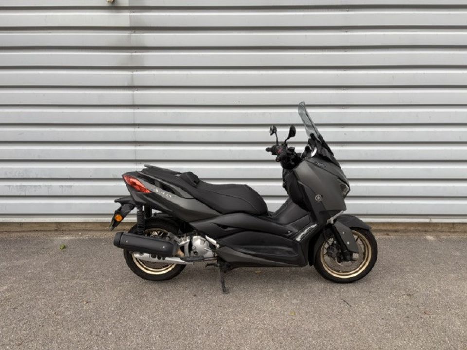 YAMAHA X MAX 125 4