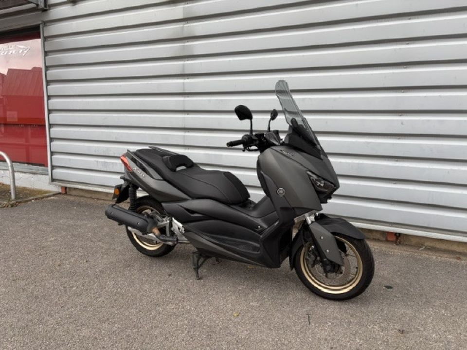 YAMAHA X MAX 125 4
