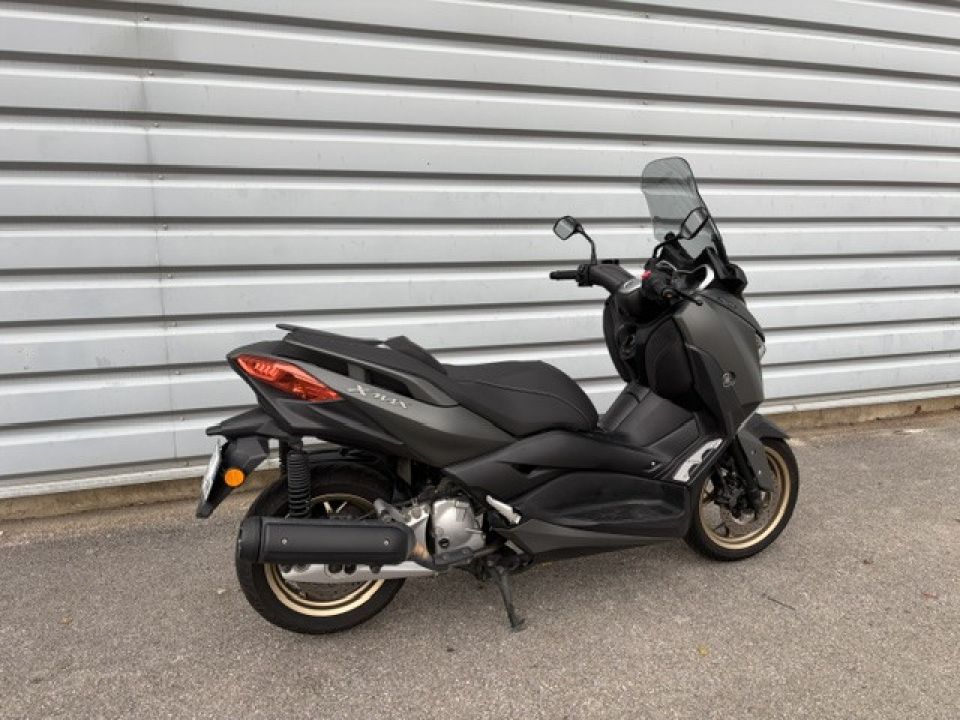 YAMAHA X MAX 125 4