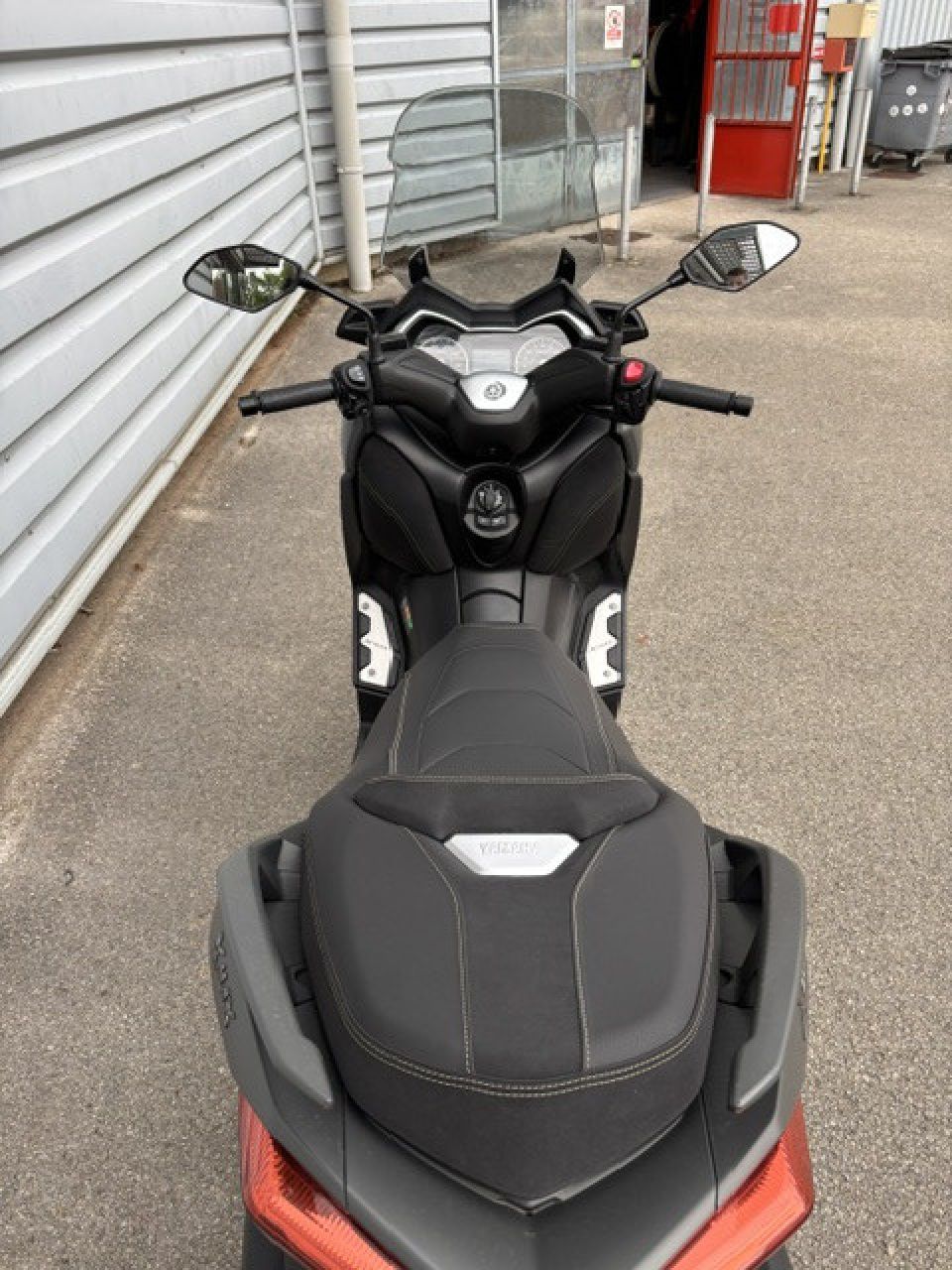 YAMAHA X MAX 125 4