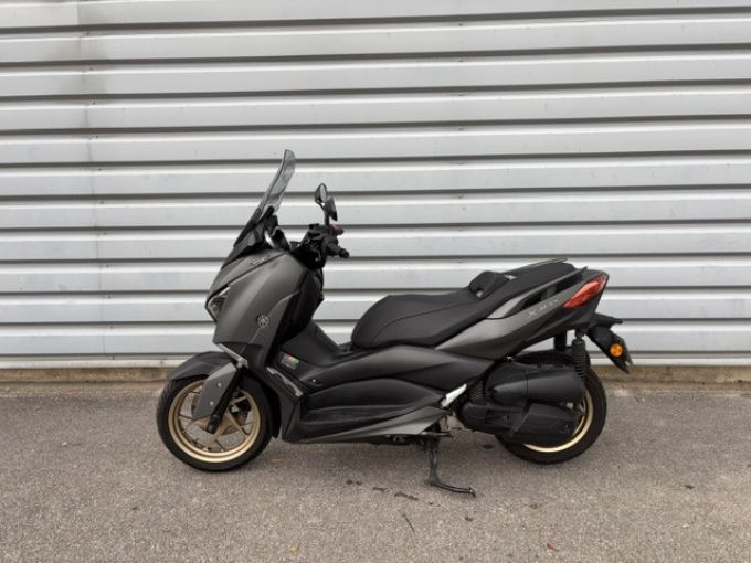 YAMAHA X MAX 125 4