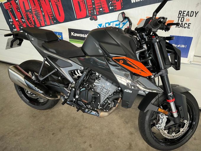 KTM 990 DUKE 4