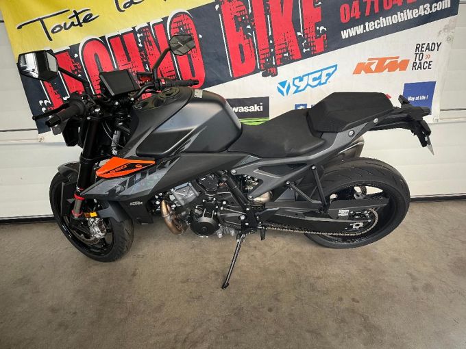 KTM 990 DUKE 4
