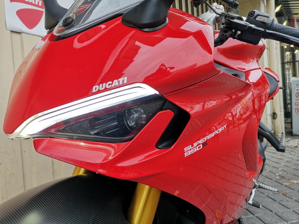 DUCATI SUPERSPORT 950 S 4