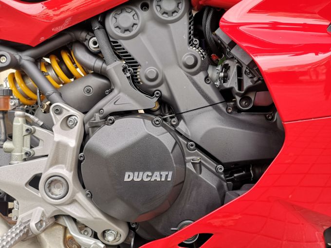 DUCATI SUPERSPORT 950 S 4