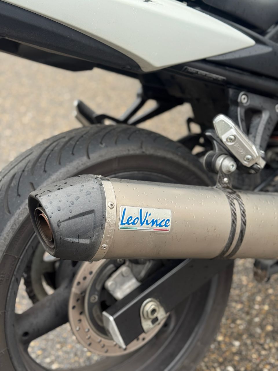 SUZUKI GSF 650 N BANDIT 4