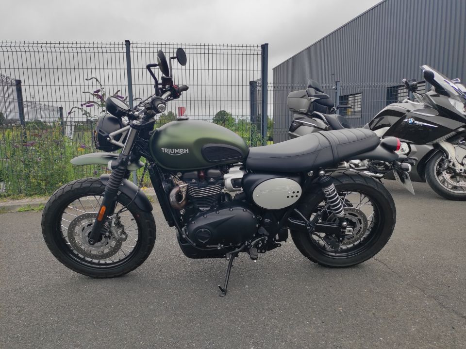 TRIUMPH STREET SCRAMBLER  900 4