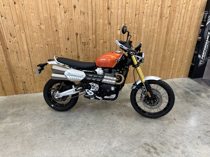 TRIUMPH SCRAMBLER 1200 XE 4
