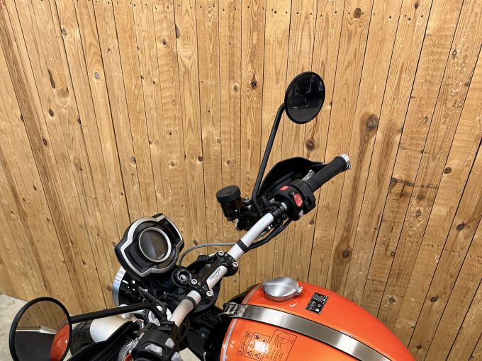 TRIUMPH SCRAMBLER 1200 XE 4