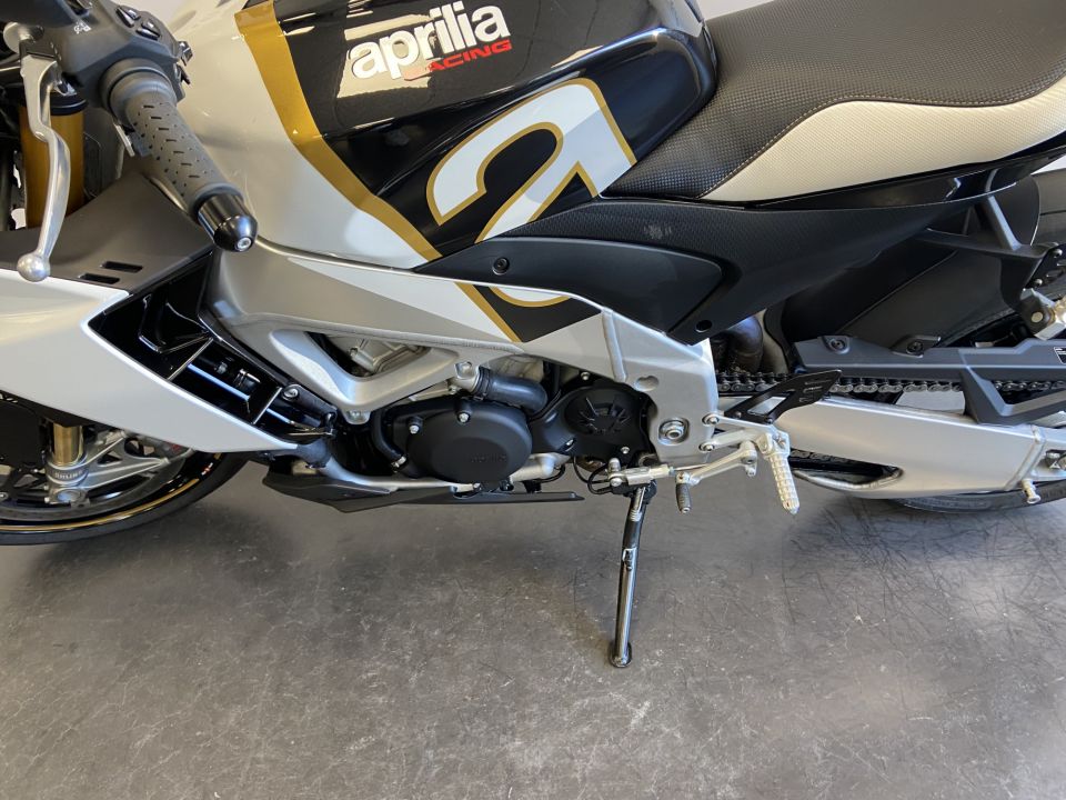 APRILIA TUONO 1100 V4 FACTORY 4