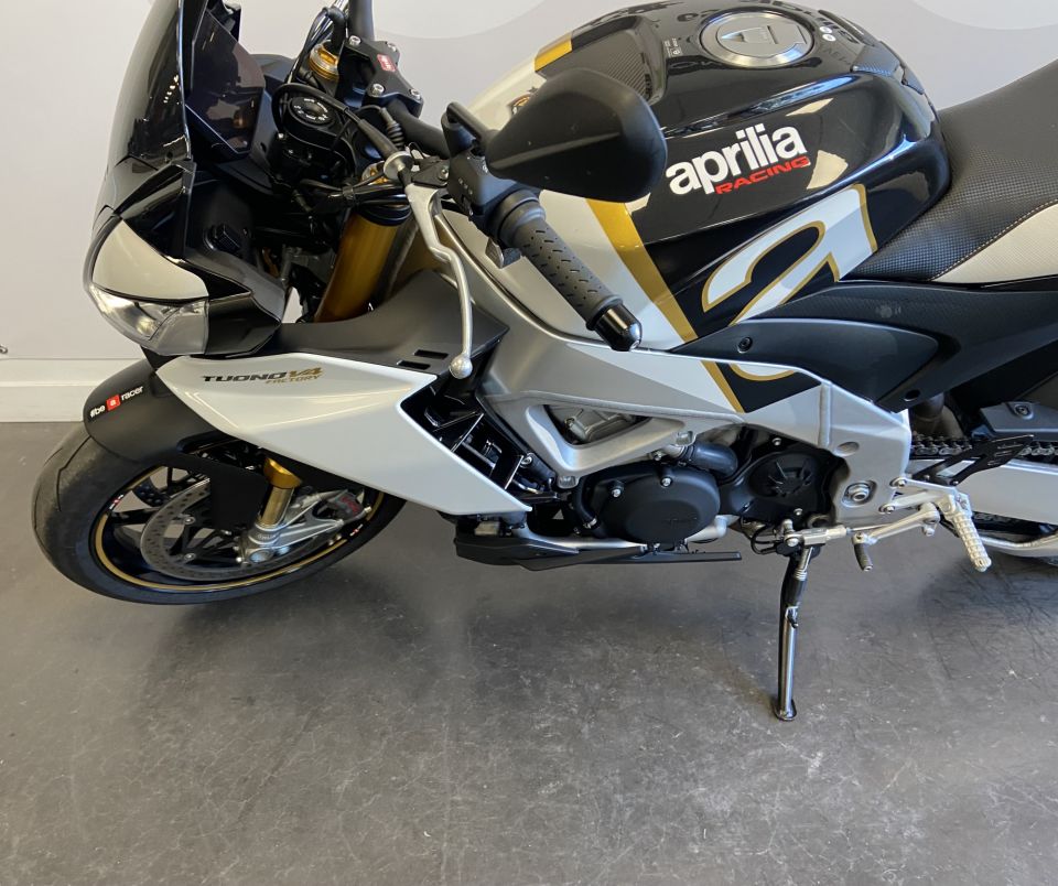 APRILIA TUONO 1100 V4 FACTORY 4