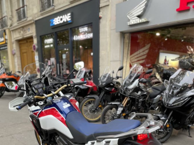 HONDA AFRICA TWIN CRF1000L DCT 4
