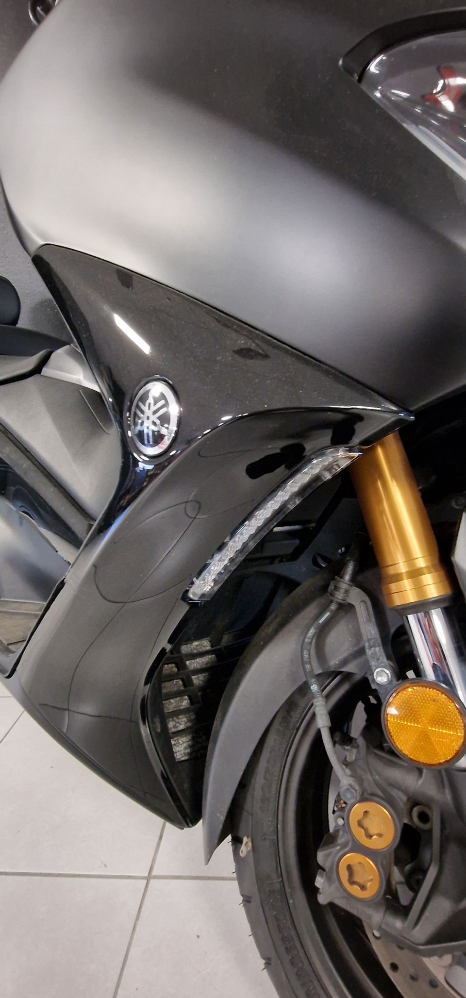 YAMAHA XP T-MAX 500 ABS TECH MAX 4