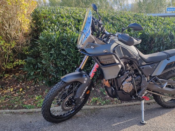 YAMAHA XTZ TENERE 700 4