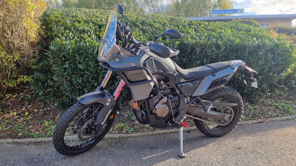 YAMAHA XTZ TENERE 700 4