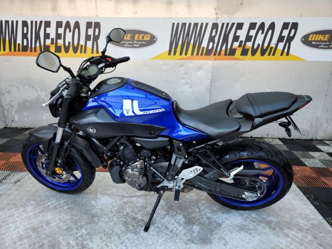 YAMAHA MT-07 (47.5CV) 4