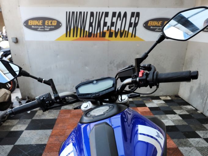 YAMAHA MT-07 (47.5CV) 4