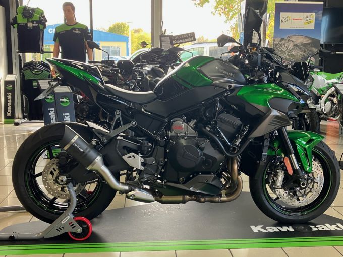 KAWASAKI Z 1000 H2 4