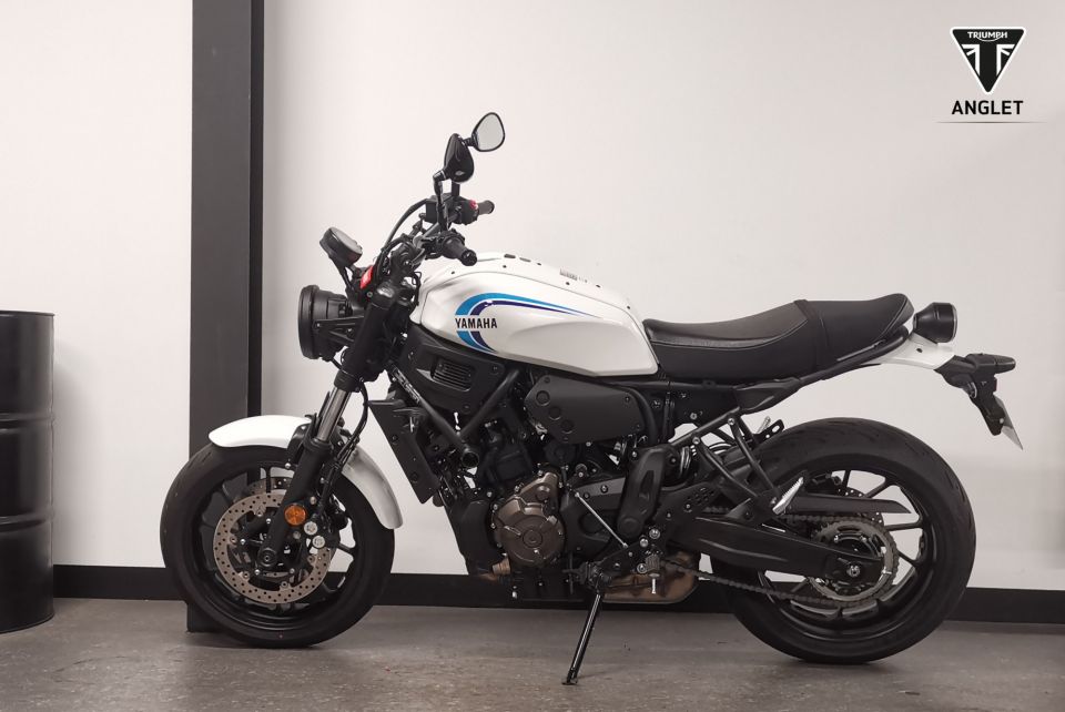 YAMAHA XSR 700 4