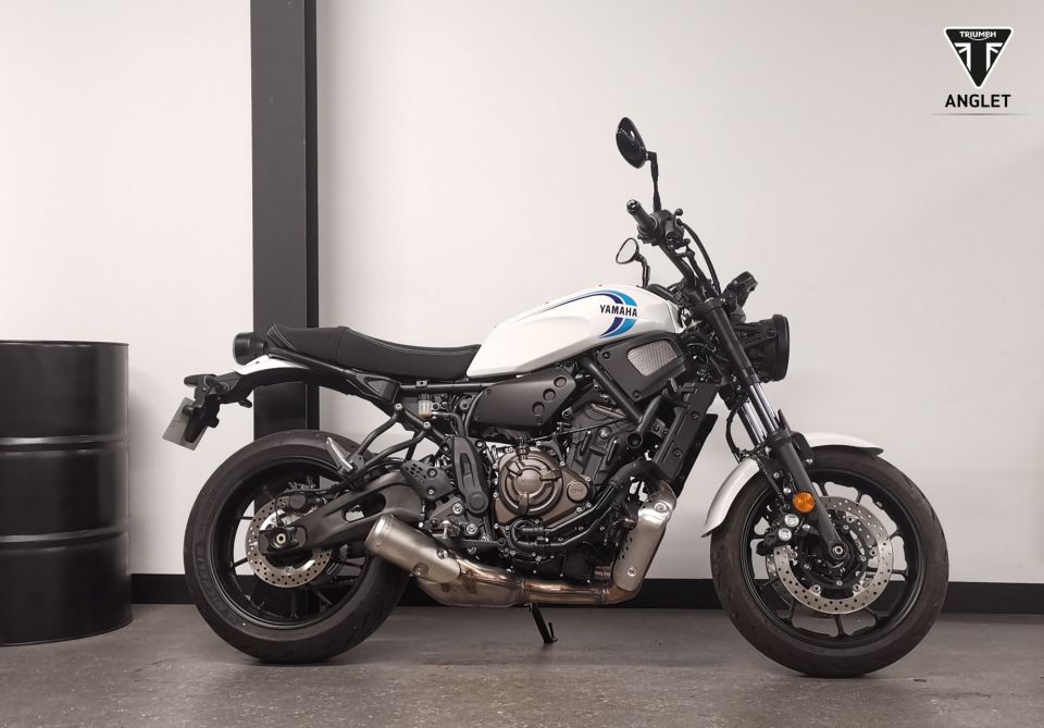 YAMAHA XSR 700 4