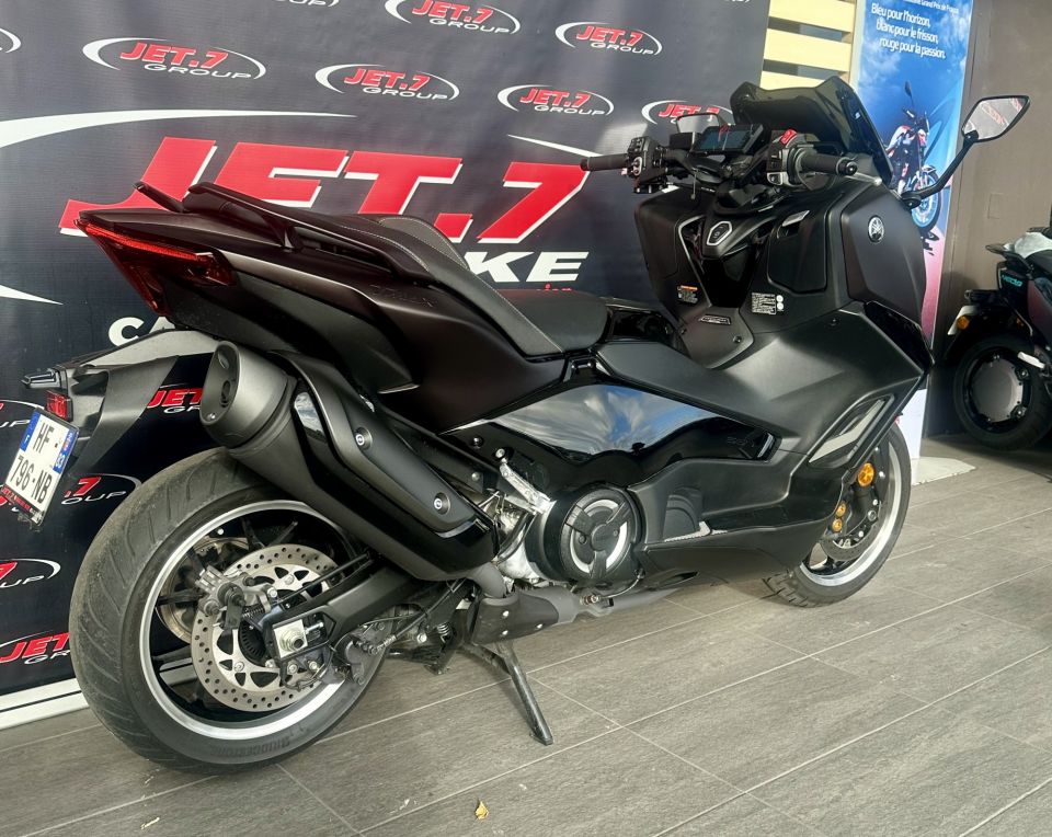 YAMAHA XP T-MAX 560 TECH MAX 4