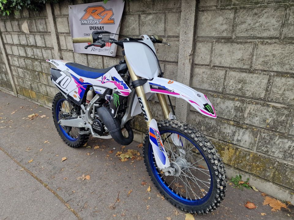 YAMAHA YZ125 MONSTER ENERGY 4