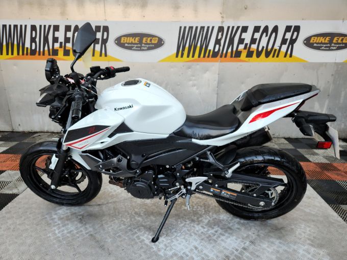 KAWASAKI z 400 4