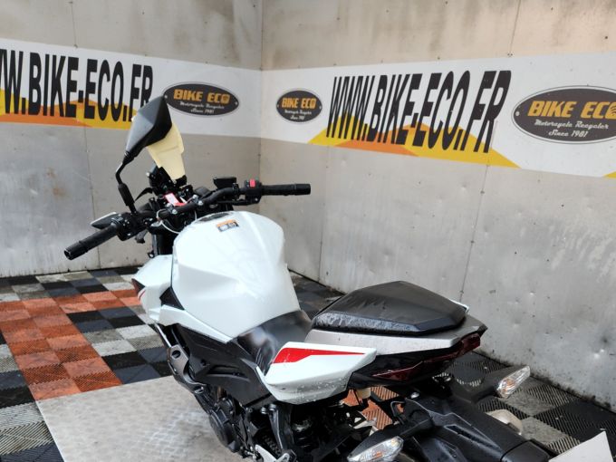 KAWASAKI z 400 4