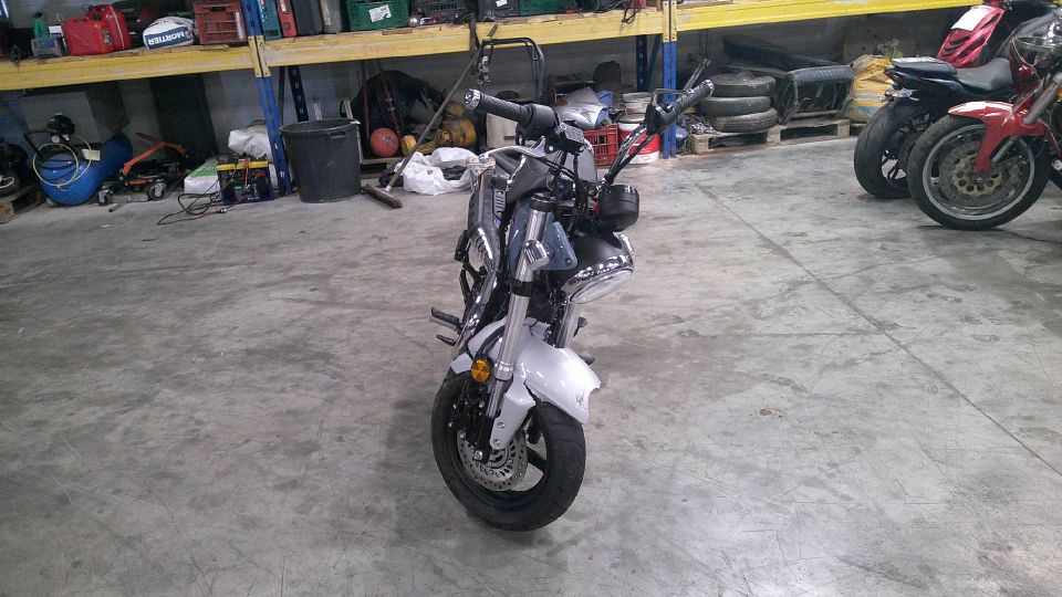 HONDA DAX ST 4