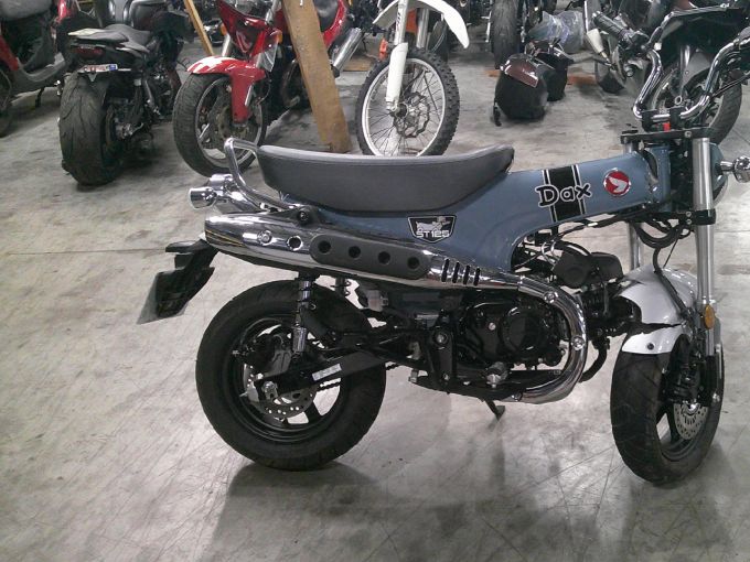HONDA DAX ST 4