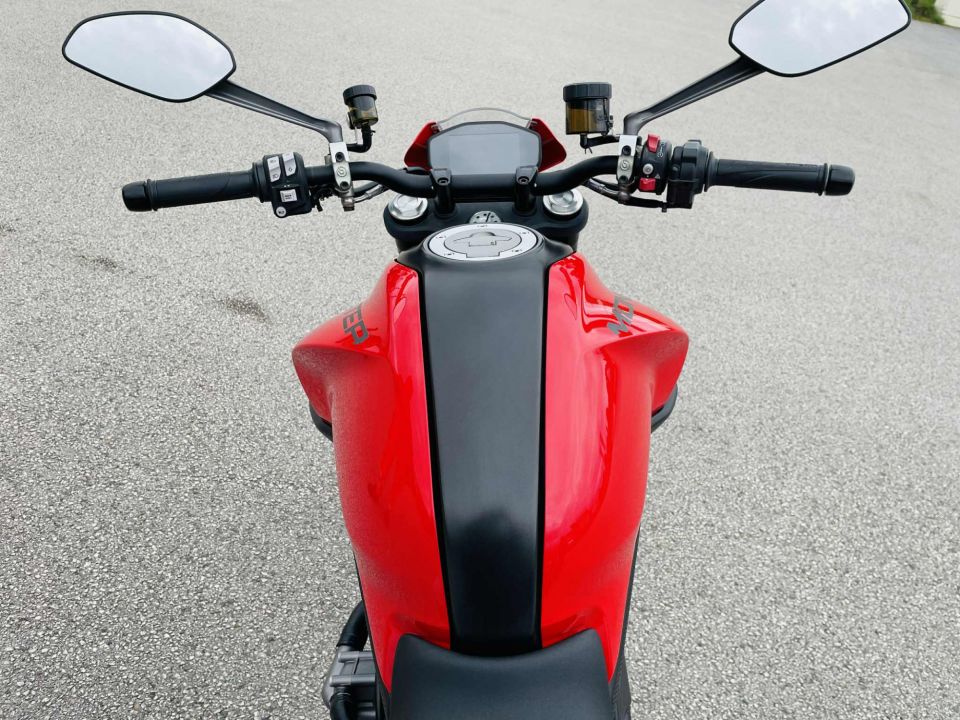 DUCATI 900 MONSTER 4