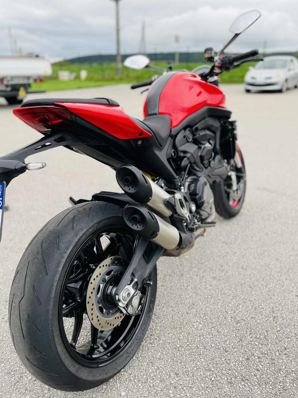 DUCATI 900 MONSTER 4