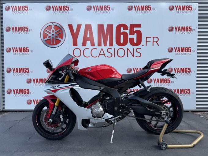 YAMAHA YZF 1000 R1 4
