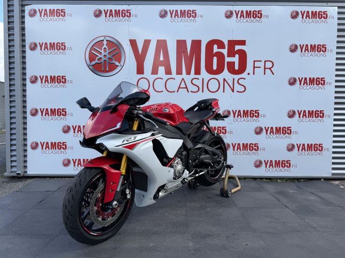 YAMAHA YZF 1000 R1 4