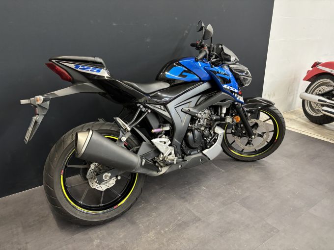 SUZUKI GSX-S 125 ABS 4