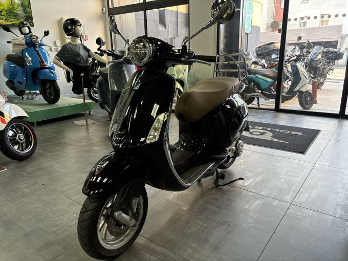 VESPA PRIMAVERA 50 4