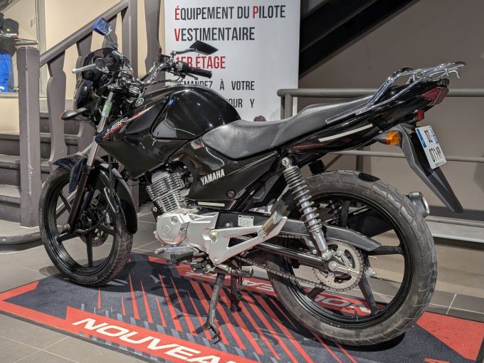 YAMAHA YBR 125 4